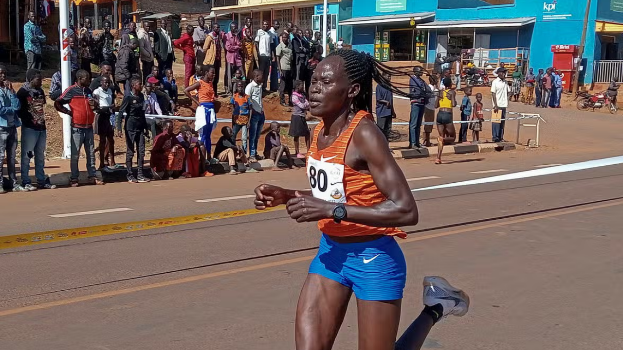Ugandalı Olimpiyat atletini yakarak katleden erkek arkadaşı hayatını kaybetti