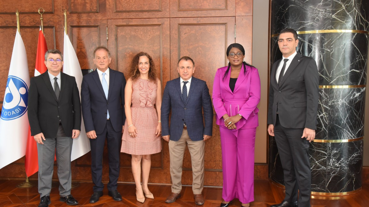 Fildişi Sahili, rotasını İzmir’e çevirdi