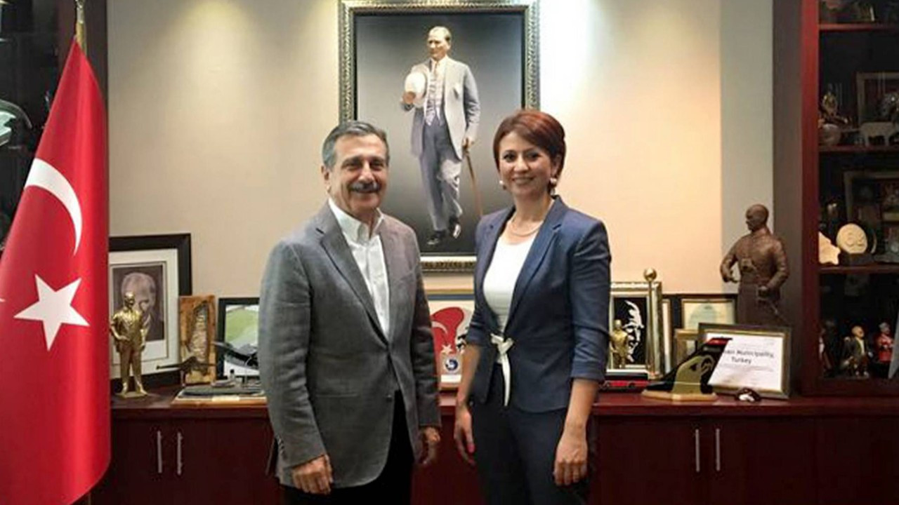 Tepebaşı Belediyesi ve TEV’den üniversite öğrencilerine karşılıksız burs desteği