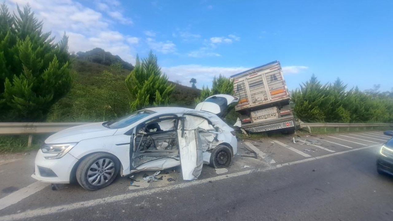 Ordu'da tünel çıkışı zincirleme kaza: 1'i ağır 5 yaralı