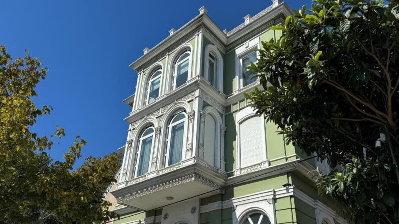 Sarıyer'deki yol yalısı rekor fiyata satılığa çıkartıldı