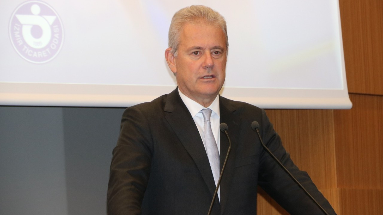 İZTO Başkanı Özgener: Erken faiz indirimiyle bugüne kadar verilen mücadele tehlikeye atılmamalı