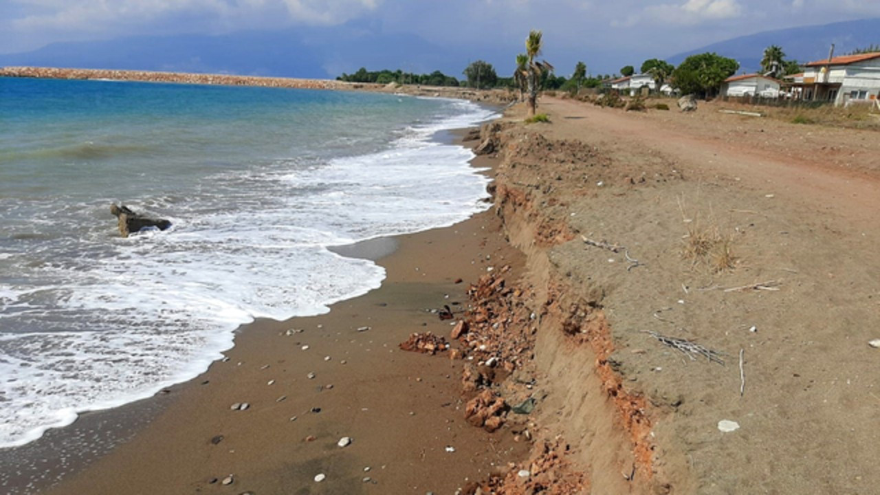 Antalya'da korkunç olay! Plajda oynarken kumun altında kalan çocuk öldü