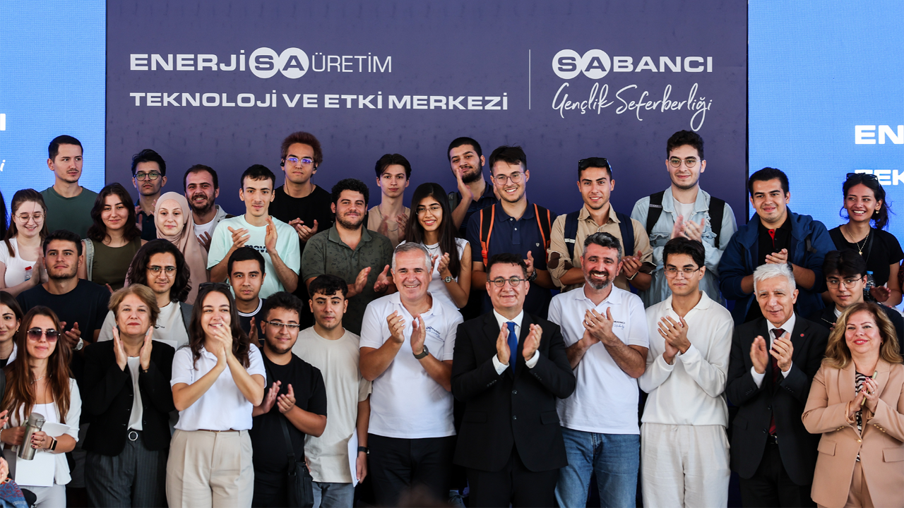 Beyin göçünü beyin gücüne dönüştüren Sabancı, seferberlik ateşini İzmir’de yaktı