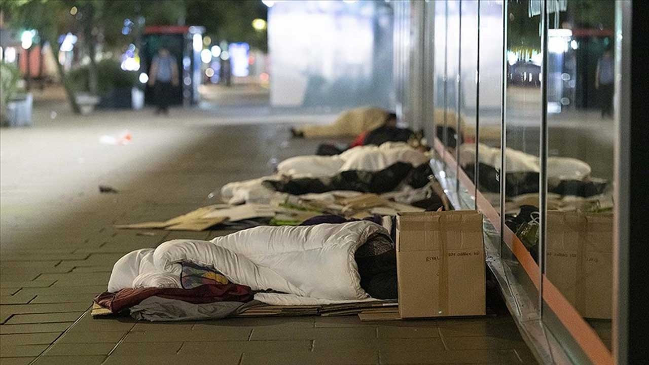 İngiltere’de 3 milyonu çocuk 9,3 milyon kişi açlık riskiyle karşı karşıya