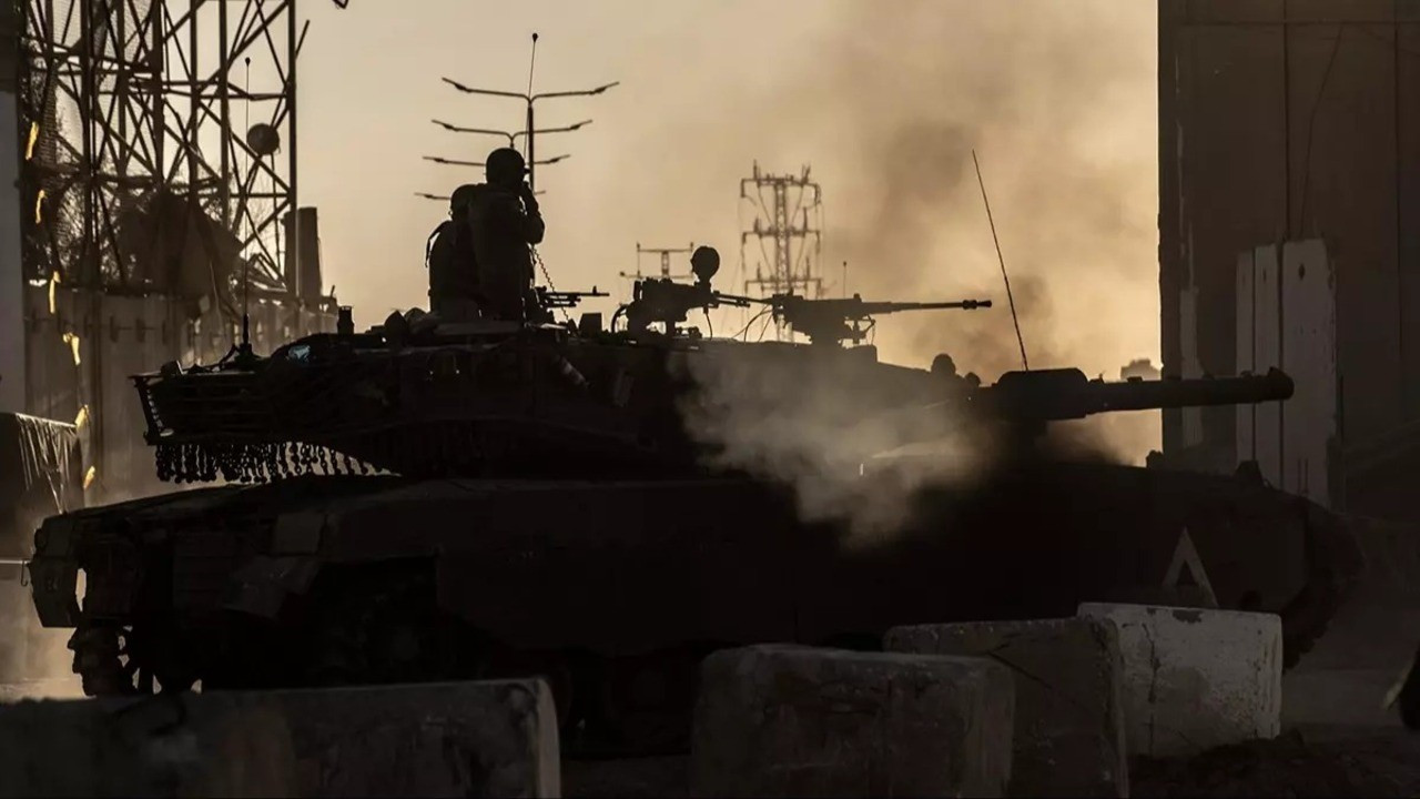 İsrail tankları BM üssünün ana kapısını yıkarak içeri girdi! Çok sayıda asker yaralı