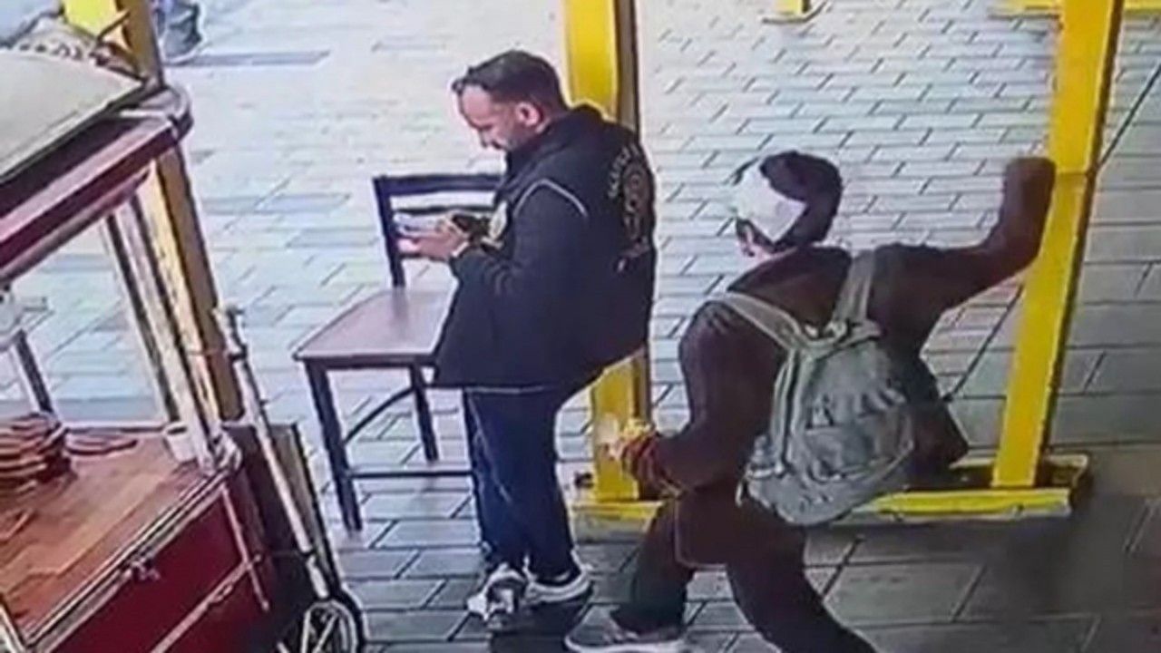İstiklal Caddesi'nde polisi ensesinden bıçaklamıştı! İlk ifadesi 'pes' dedirtti