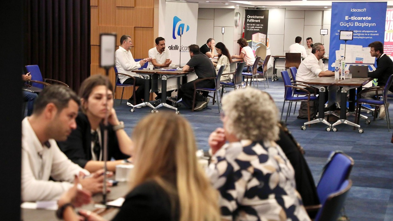 İZTO Başkanı Özgener: İzmir, sınır ötesi e-ticaret serbest bölgesi için ideal