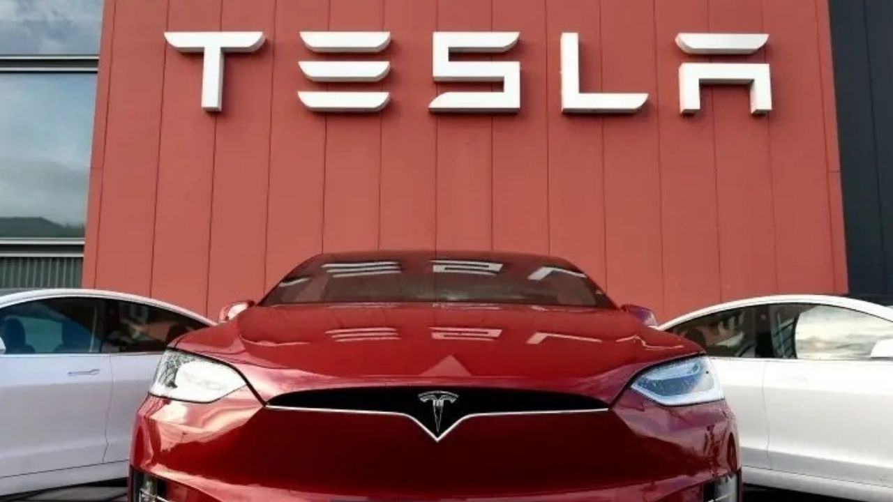 Tesla'nın geliri ve karı üçüncü çeyrekte yükseldi
