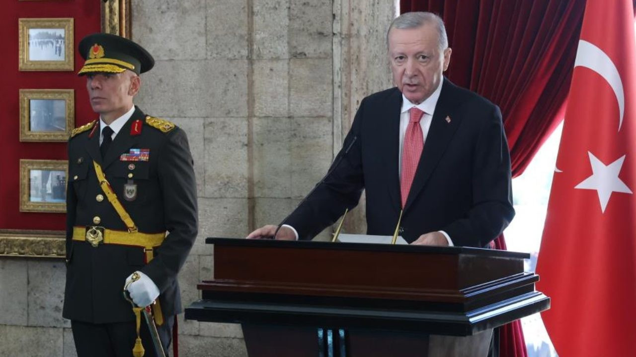 Devlet erkanı Anıtkabir'de... Erdoğan: Vatanın güvenliği için her tedbiri alıyoruz