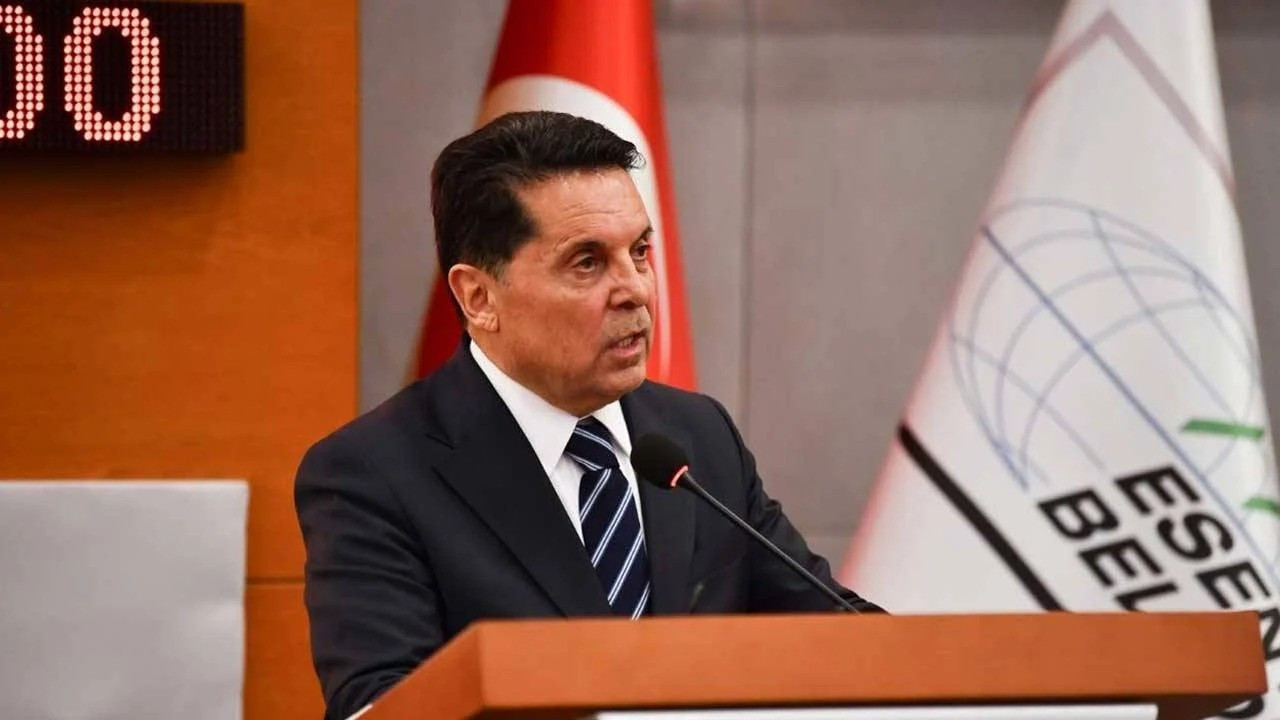 Ahmet Özer'in gözaltına alınmasına AK Parti'li isimden kritik açıklama