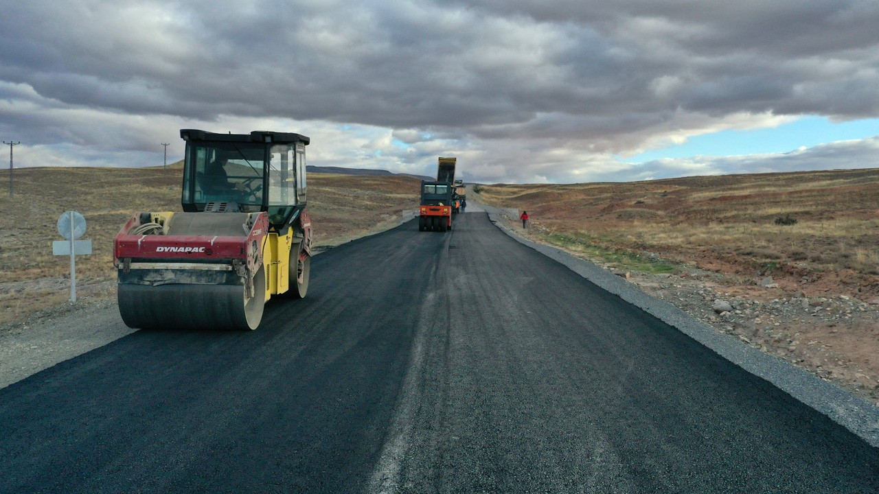 Kayseri Büyükşehir’den Bünyan’a 100 milyon TL'lik yol ve asfalt yatırımı