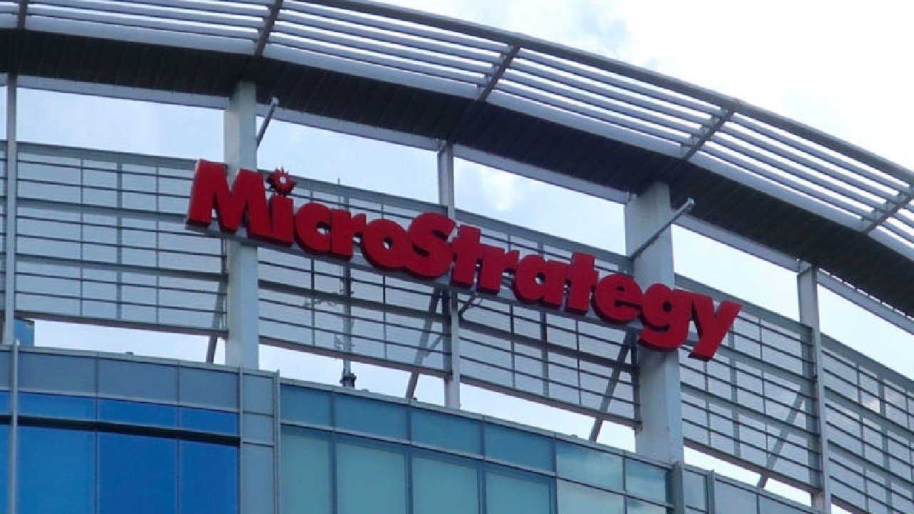 Microstrategy üçüncü çeyrekte de zarar açıkladı