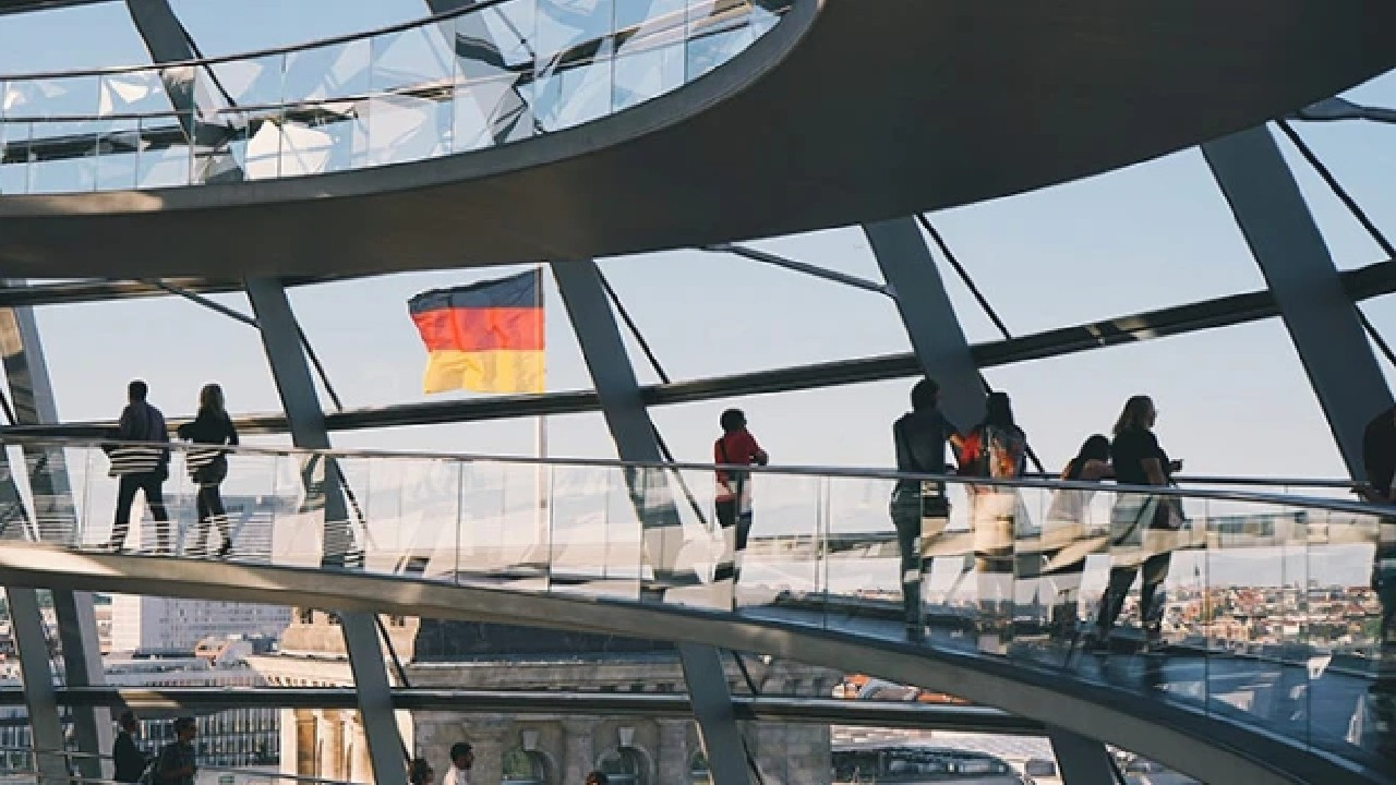 Ifo: Alman şirketlerinin yatırım beklentileri düştü