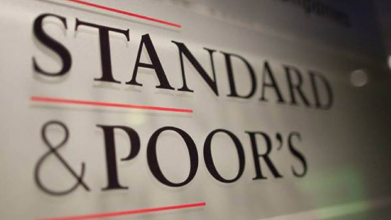 S&P’nin Türkiye’nin kredi notunu artırmasına ekonomistler ne dedi?