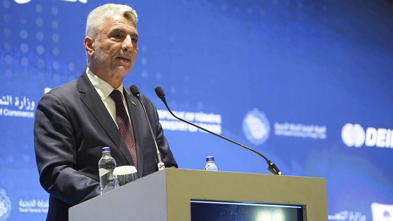 Bakan Bolat: Dünyada yerli üreticilerini, ithalattan en fazla koruyan ülkeler arasındayız