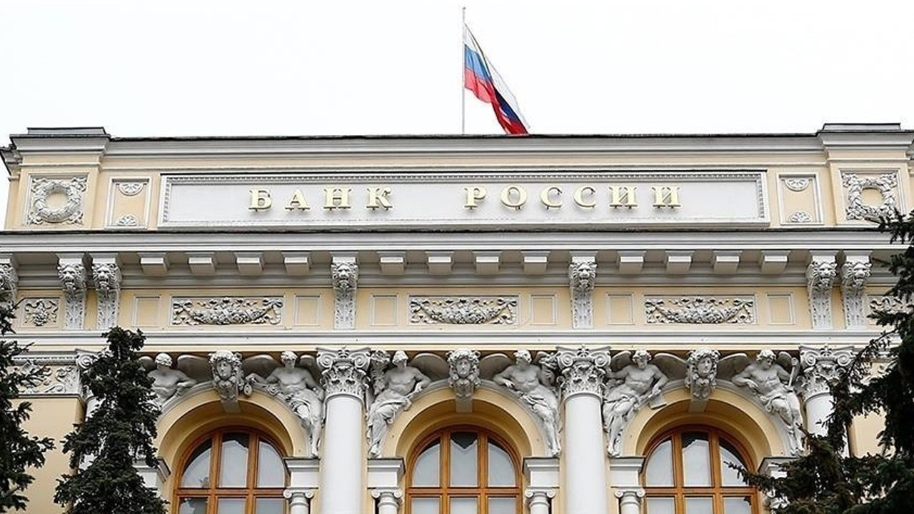 Rusya Merkez Bankası, sürpriz bir kararla faizi değiştirmedi