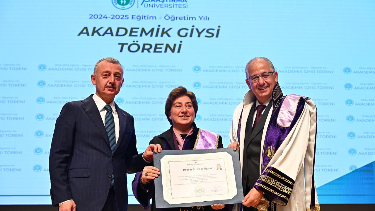 Kocaeli Üniversitesi Akademik Giysi Töreni düzenlendi