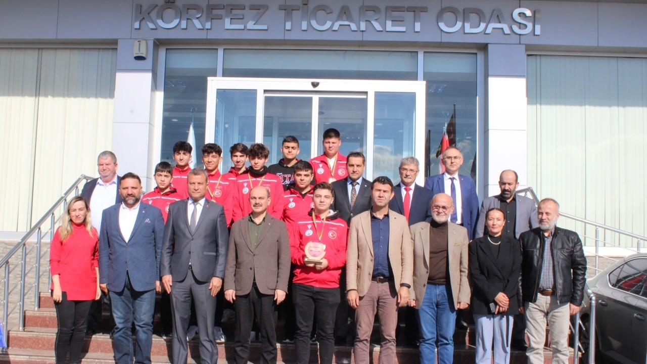 Körfez Meslek ve Teknik Anadolu Lisesi’nden altın madalya