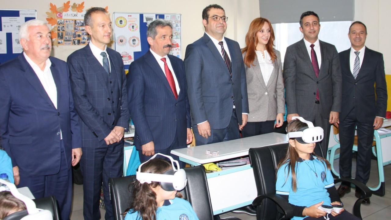 Uludağ Elektrik, enerjiyi geleceğe taşımak için çalışıyor