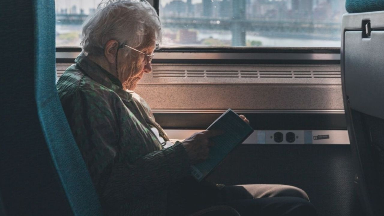 İndirimli tren ve otobüs biletinden 745 binden fazla emekli faydalandı