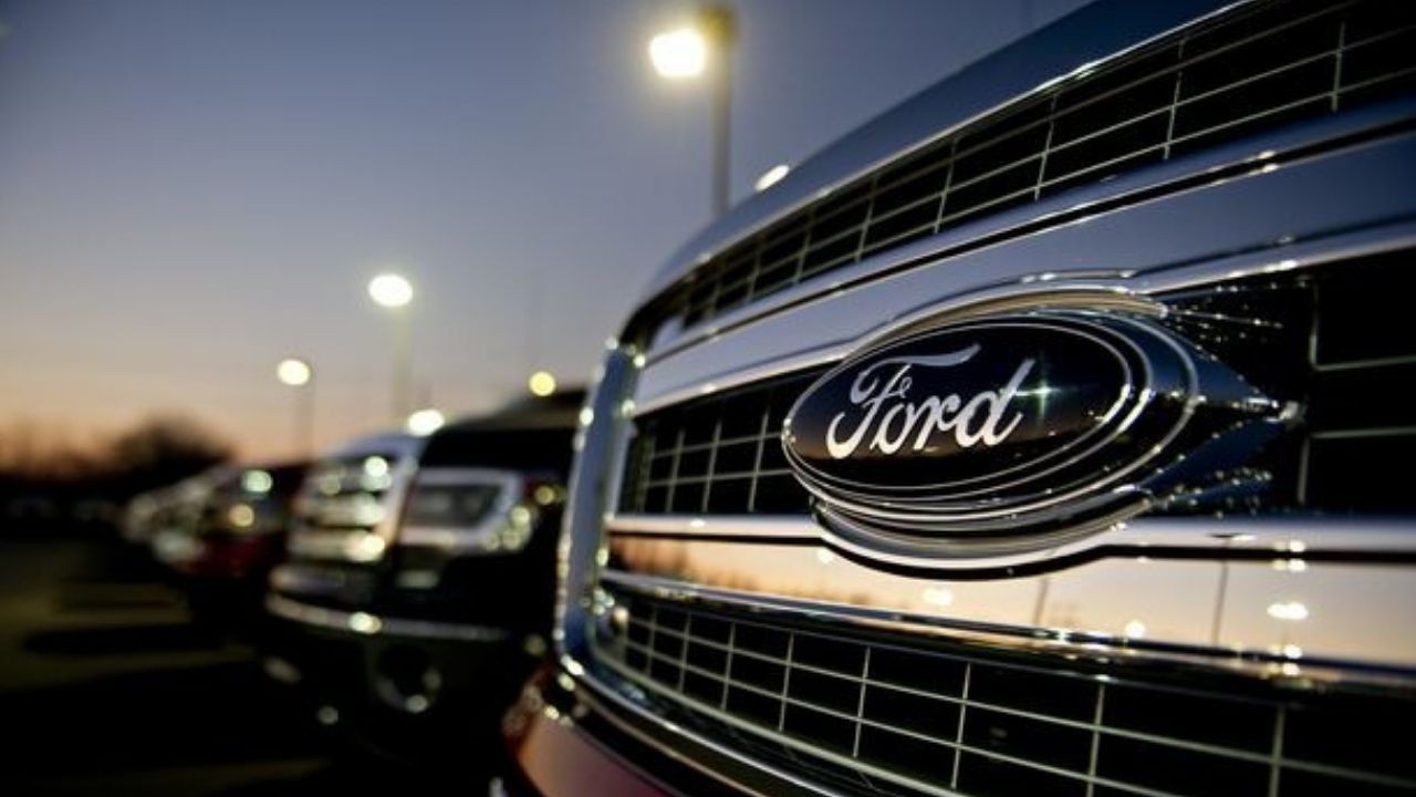 Otomotiv devi Ford araç üretimini yavaşlatıyor! Çalışanlar haftalık izinlere çıkarılacak