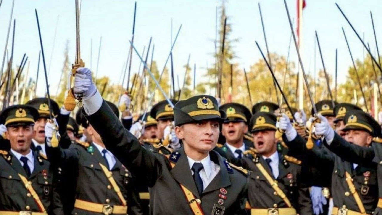 Teğmenlerin avukatlığını TBB Başkanı Erinç Sağkan üstlendi