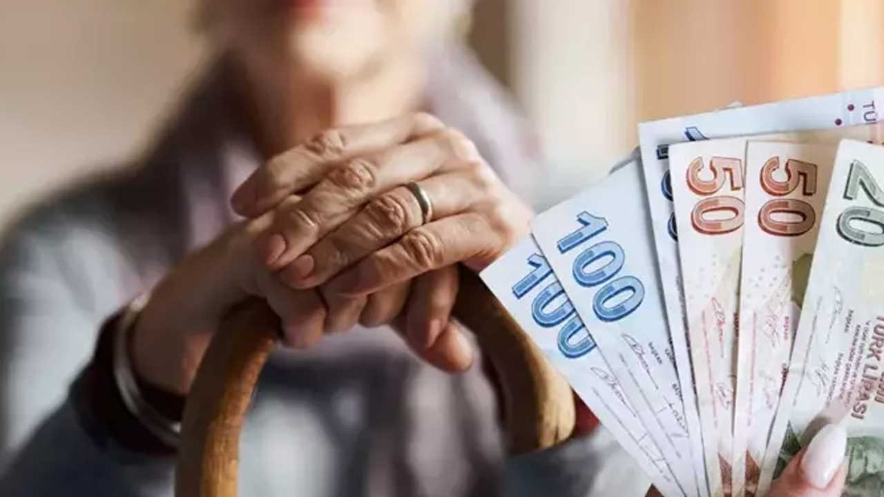 Evde bakım yardımları hesaplara yatırılmaya başlandı