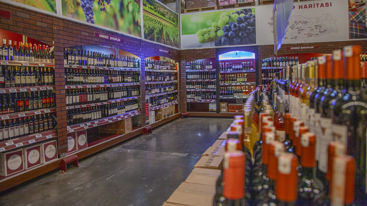 1 Ocak'a kadar süre verildi: Alkol ve sigara satan işletmelere kamera şartı