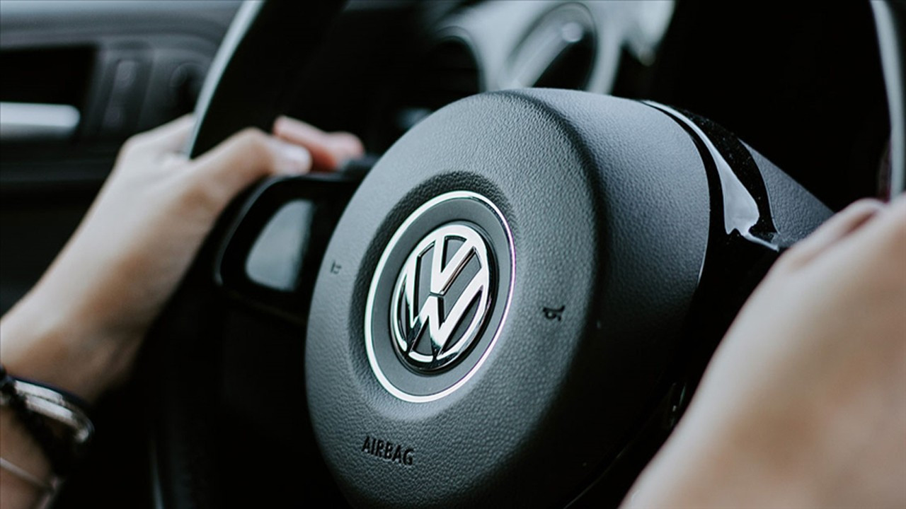 İnsan hakları ihlali iddiası vardı: Alman otomobil devi Volkswagen o fabrikasını sattı