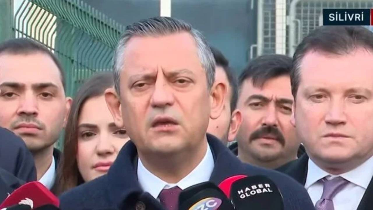CHP Genel Başkanı Özgür Özel, Ahmet Özer'i ziyaret etti