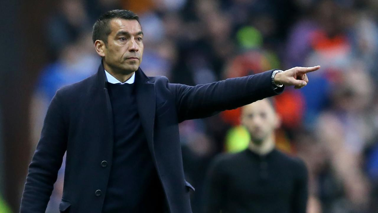 Beşiktaş'ta Van Bronckhorst dönemi sona erdi