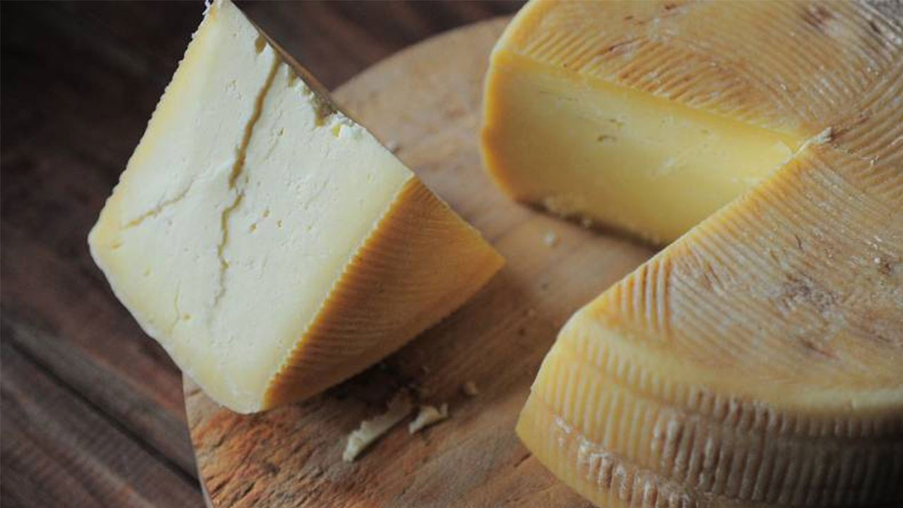 Ünlü peynir markası raflardan toplatılıyor: Stafilokok bakterisi tespit edildi