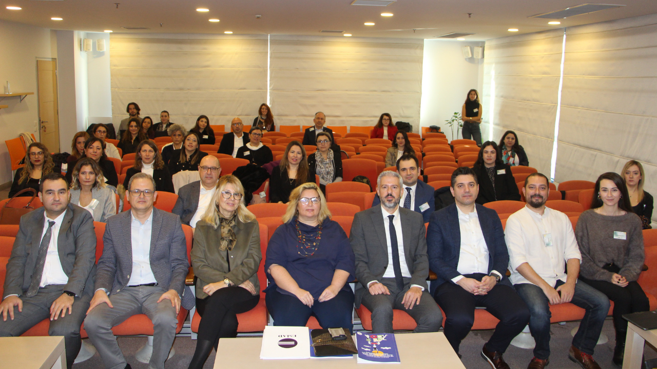 İnsan kaynakları yönetiminin geleceği Ege’de tartışıldı
