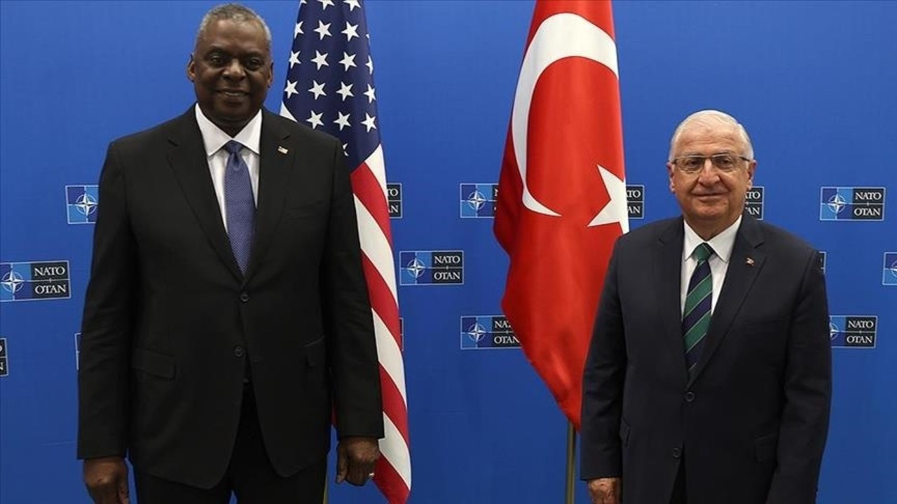 Türkiye'den ABD ile 'Suriye' teması: Bakan Güler mevkidaşı Austin ile görüştü