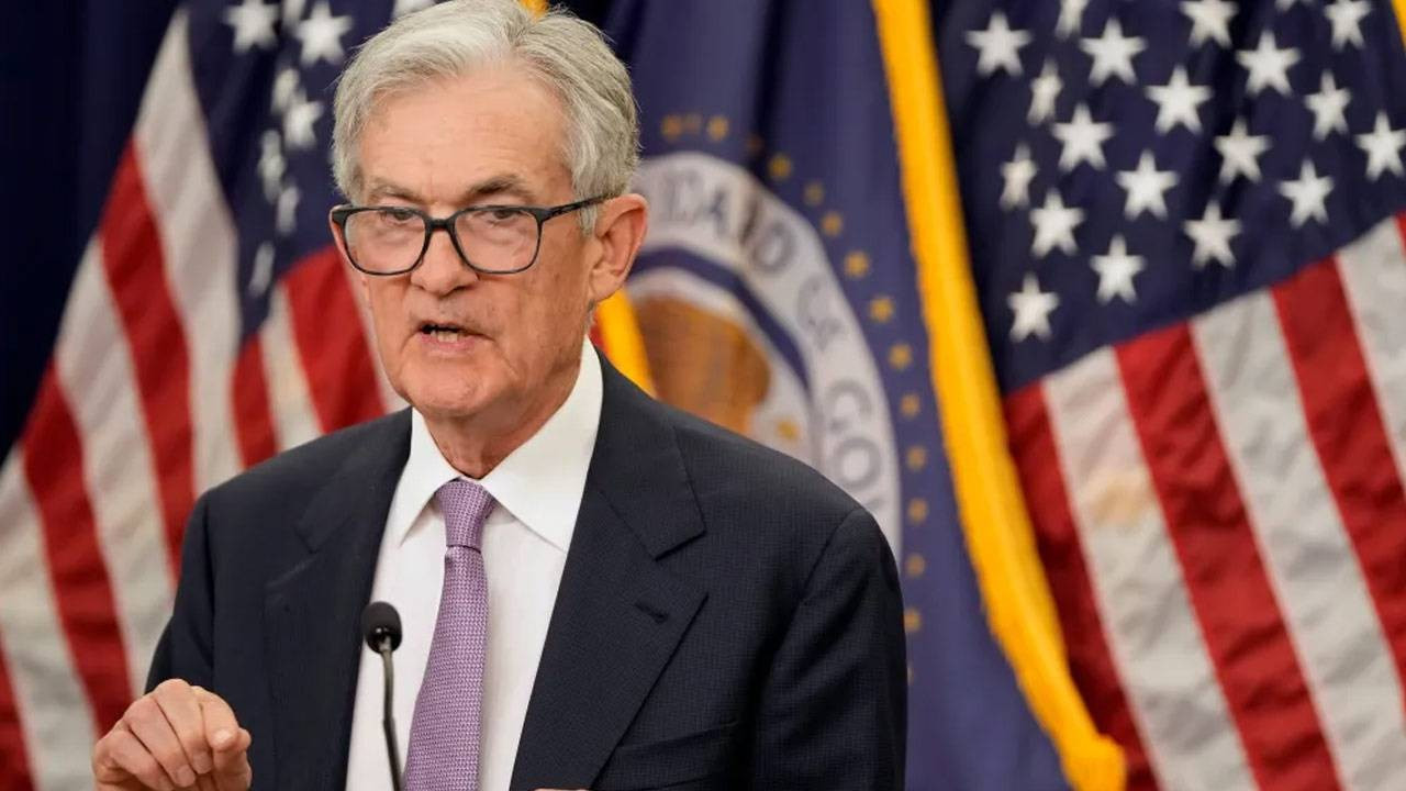 Fed Başkanı Powell: Faiz indirimlerinde daha temkinli olabiliriz