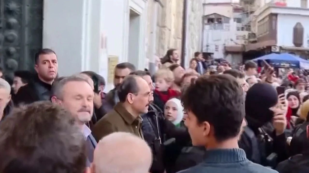 MİT Başkanı İbrahim Kalın, Şam Emevi Camii'nde namaz kıldı!