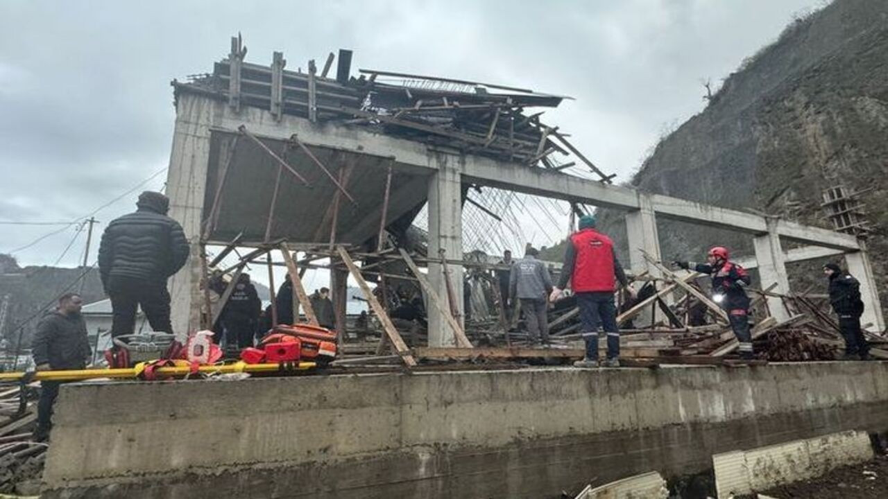 Trabzon'da İnşaatta göçük! 3 işçi yaralanırken 1 işçi aranıyor