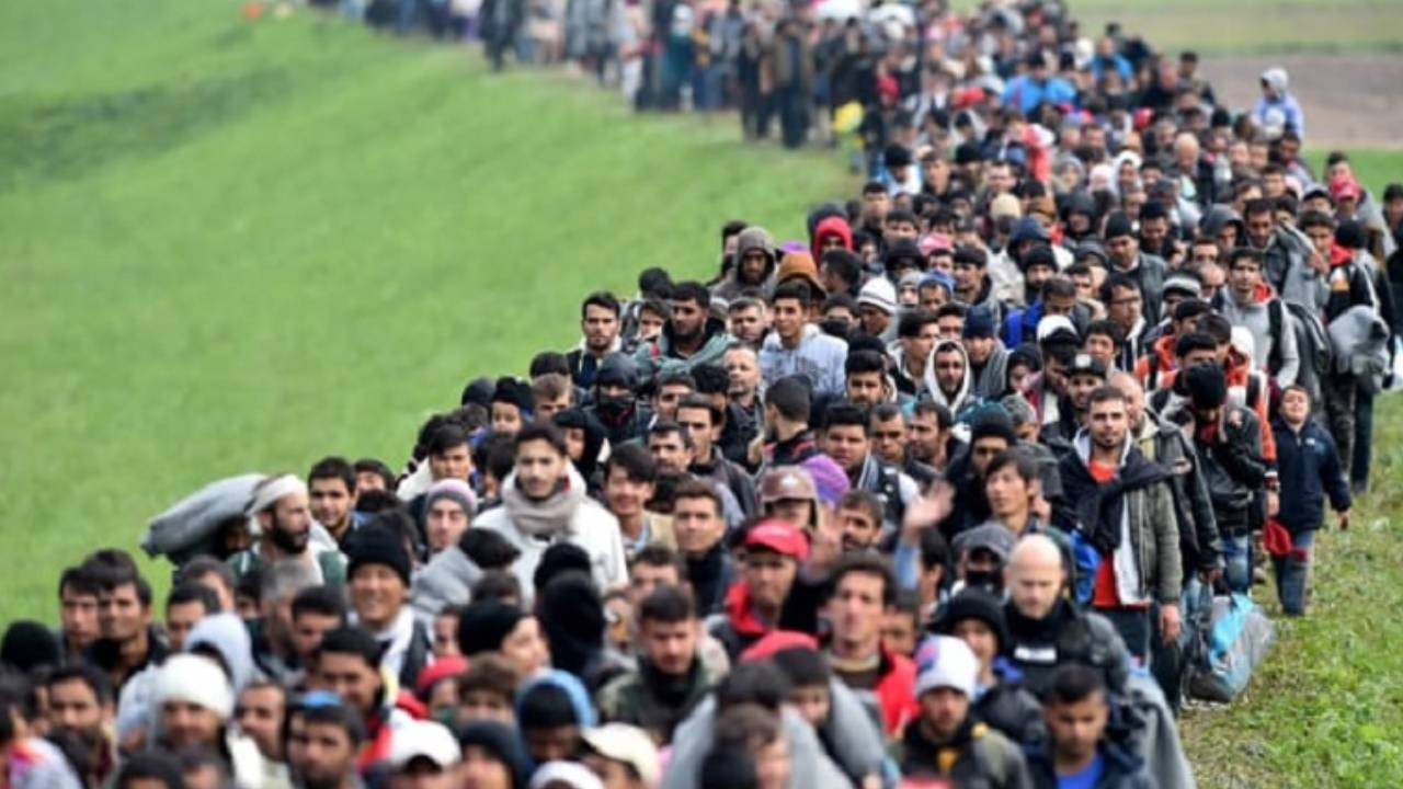 Avrupa'daki Suriyeli mülteciler zorla geri gönderilebilir mi? AB'den açıklama: 'Şu an mümkün değil'