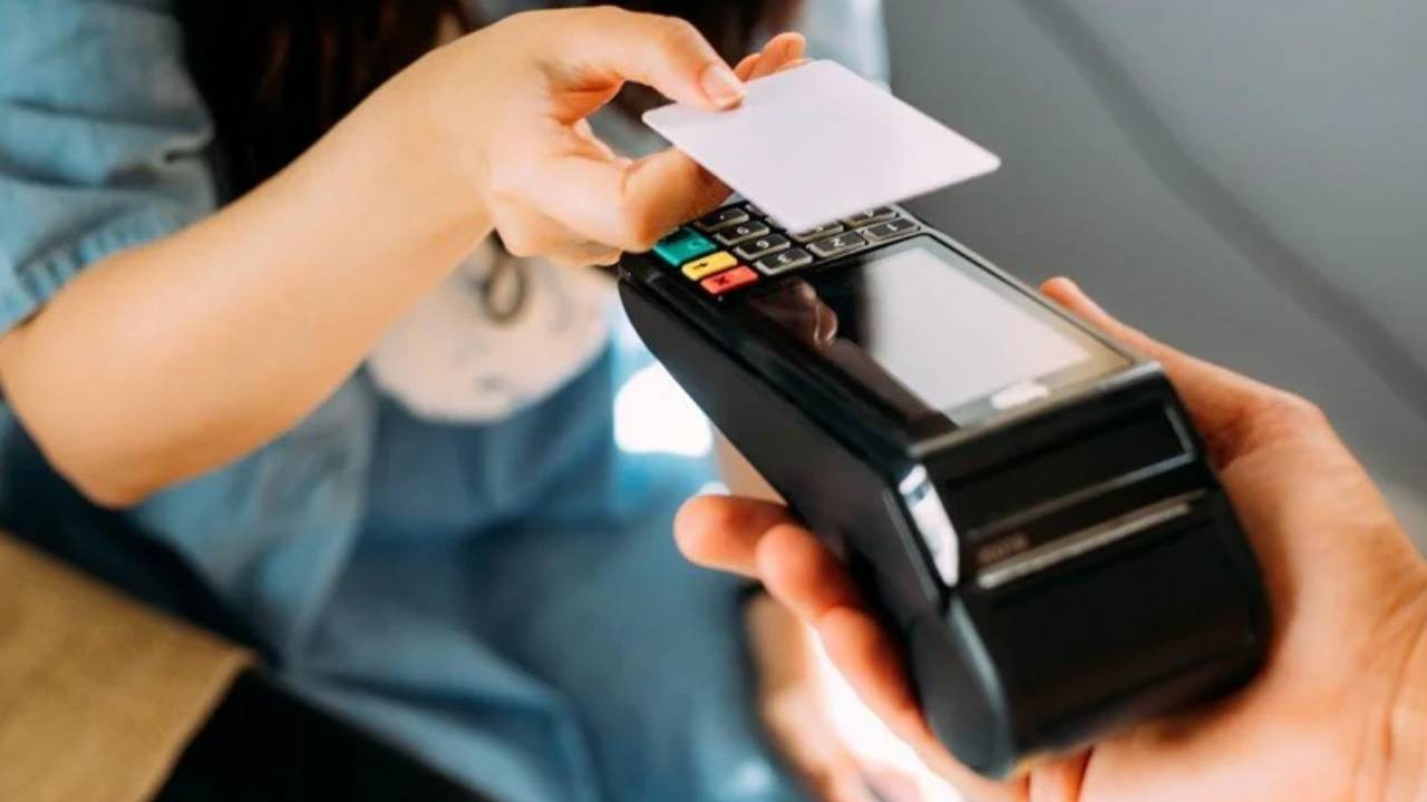 Harcama limiti tartışmaları sürüyor... Öğrenciler hedef gösterildi: 'İşletmemiz mağdur oluyor'