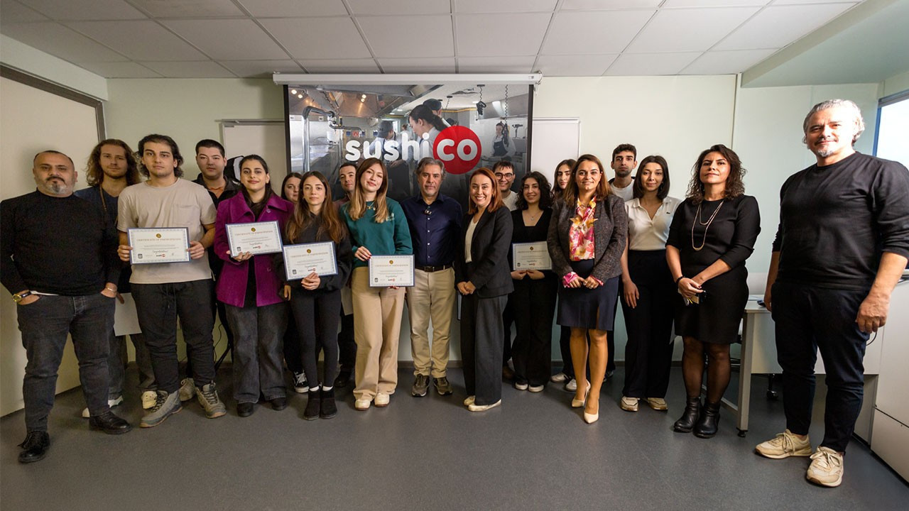 Türkiye’de bir ilk olan Uzak Doğu Mutfağı Dersi başarıyla tamamlandı