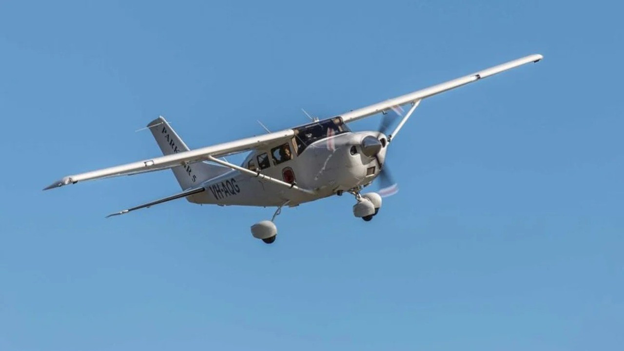 Avustralya'da iki küçük uçak havada çarpıştı: Pilot hayatını kaybetti