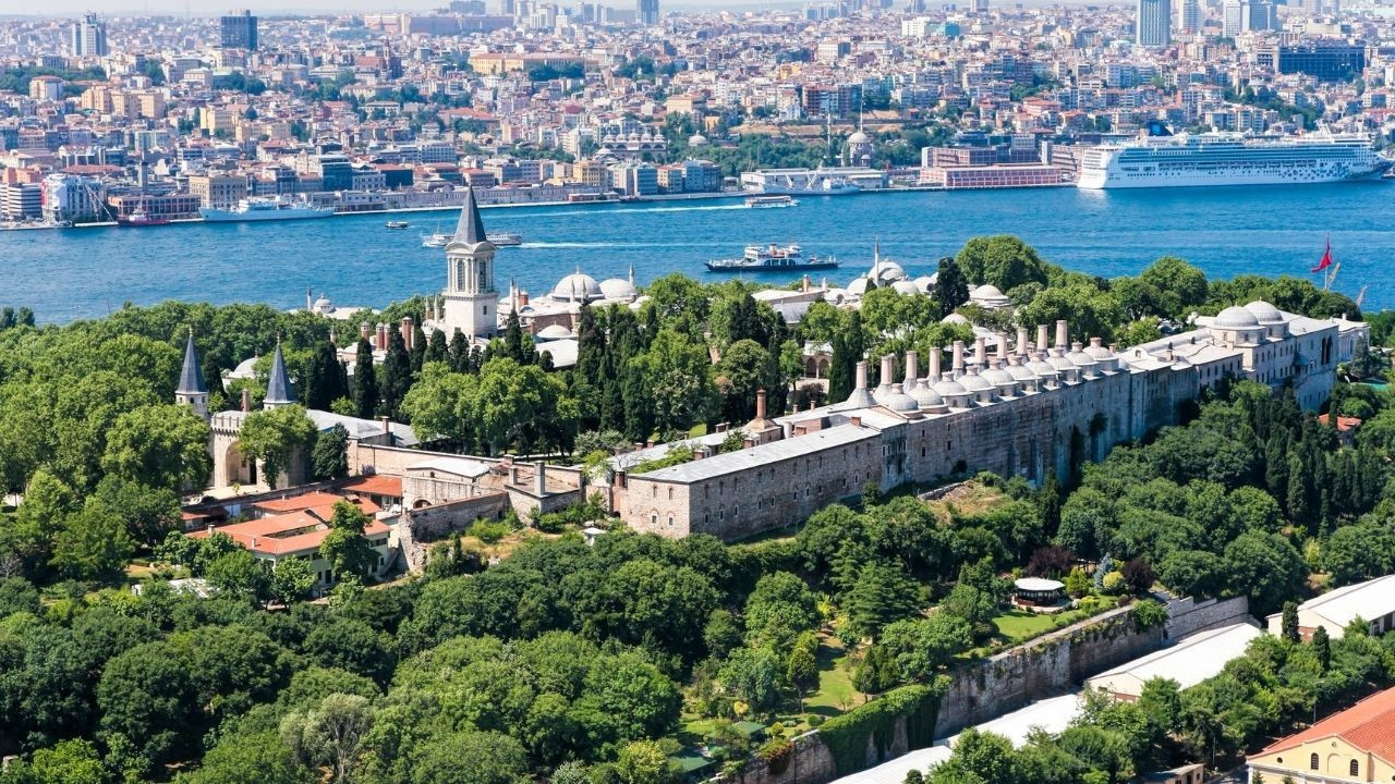 Topkapı Sarayı turistlerin gözdesi oldu! Milli Saraylar 2024'te ziyaretçi rekoru kırdı