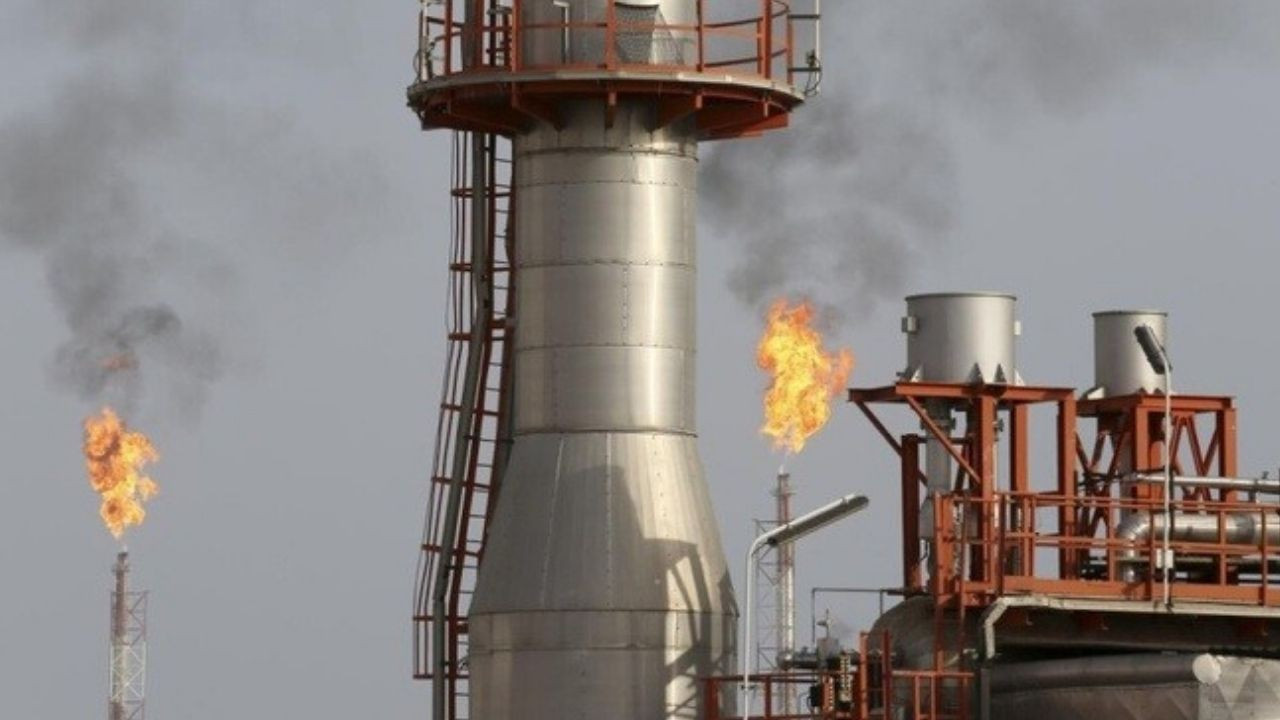 İran’da doğal gaz sıkıntısı büyüyor! 12 petrokimya firmasının gazı kesildi