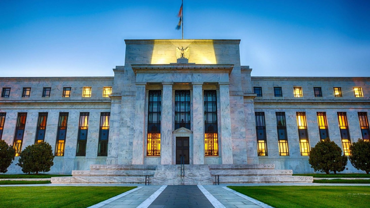 Fed tutanakları yayımlandı: Üyeler, faiz indirimi döngüsünü daha yavaş hareket ettirme görüşünde