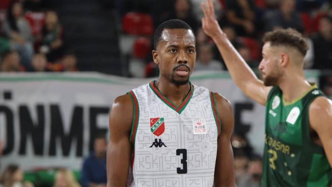Fenerbahçe Beko, Errick McCollum'u transfer etti