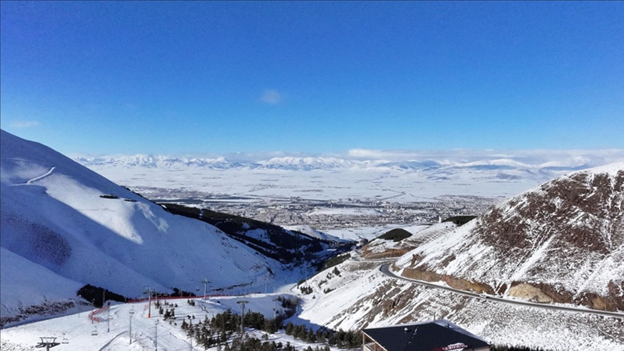 Kayak merkezlerinde en fazla kar kalınlığı Palandöken'de
