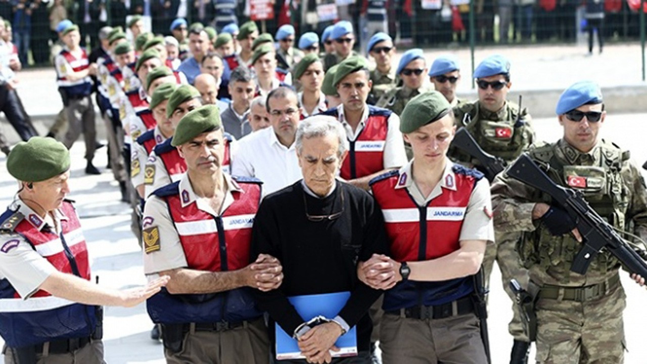 Genelkurmay çatı davasının 149 sanığı yeniden yargılanacak