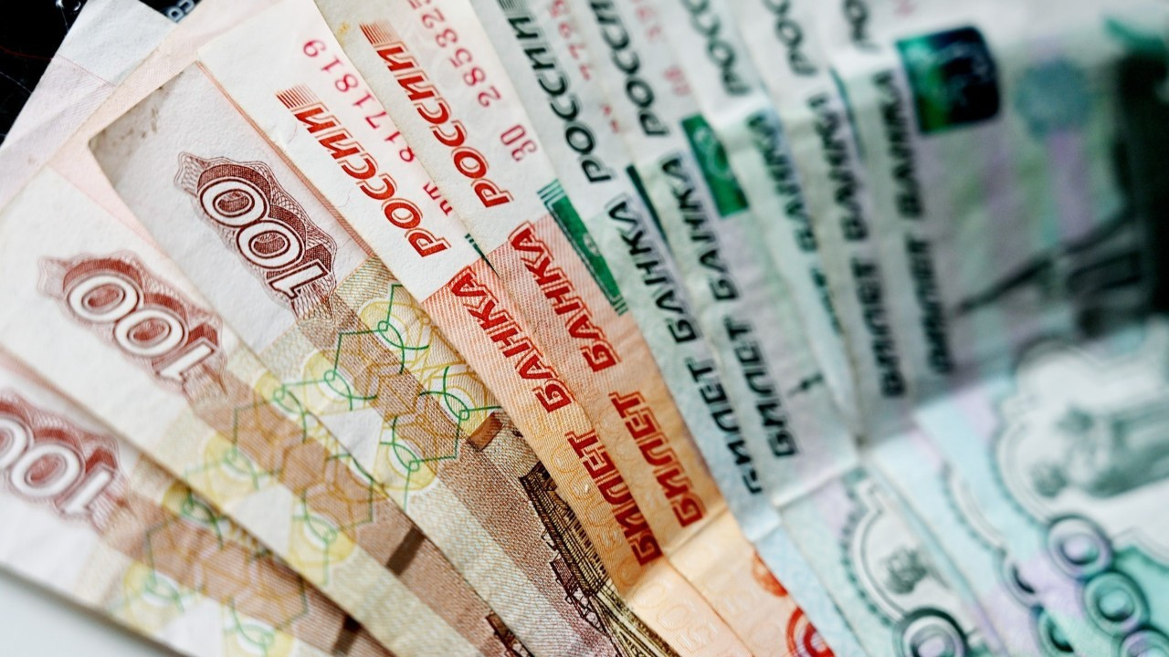 Rusya'nın dış ticaret fazlası 122,6 milyar dolara yükseldi