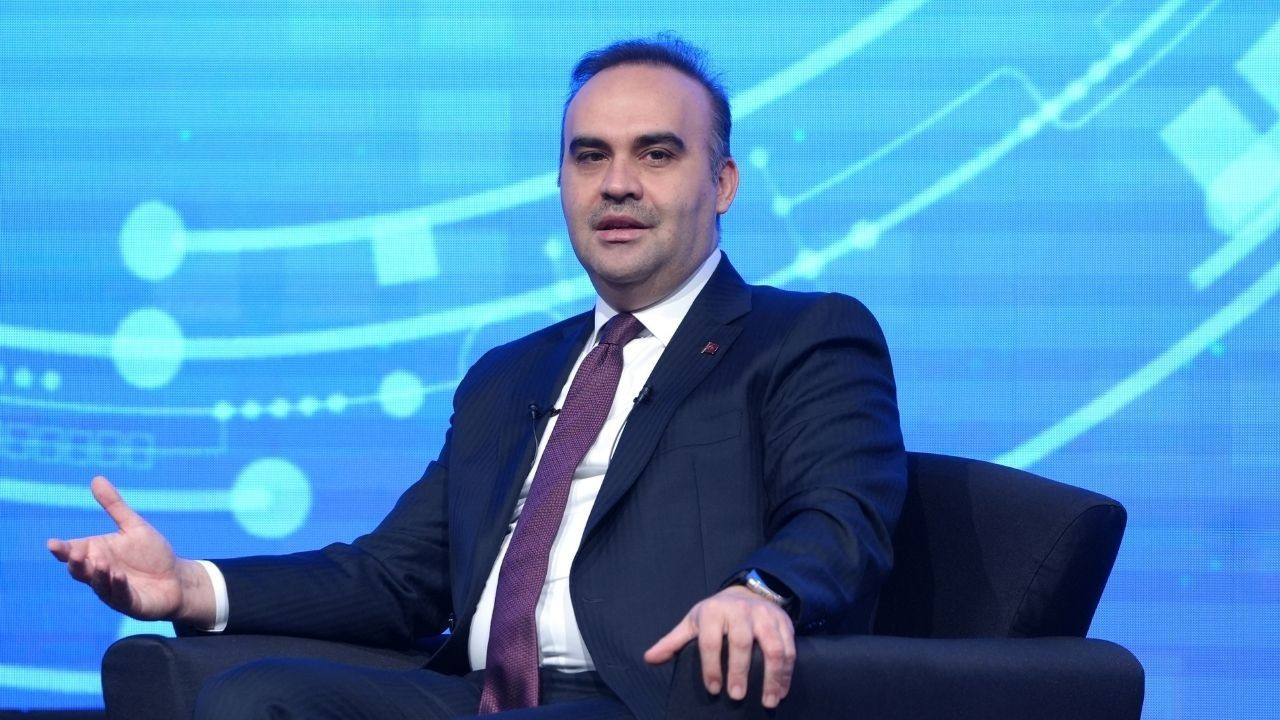 Bakan Kacır: Yerli ve özgün yapay zeka modelleri uygulamalarını hayata geçireceğiz